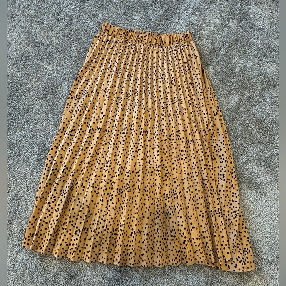 Pleated Midi Skirt - Picture 1 of 4